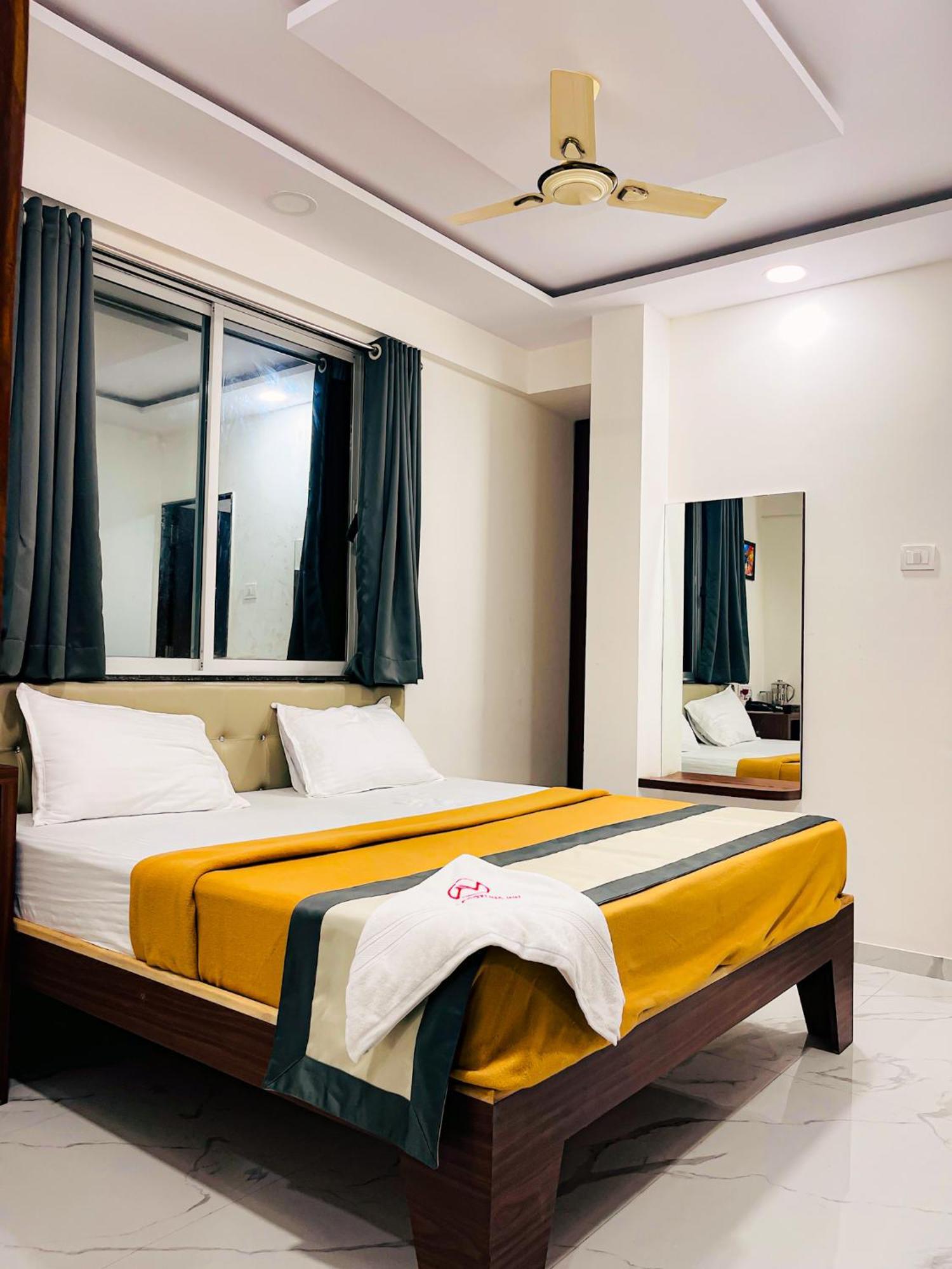Fortuna Inn Manage By Sn Hospitality 纳威孟买 外观 照片